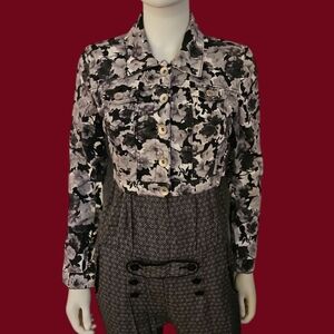 3/$30 AUTHENTIC 579 JEANSWEAR Floral Camouflage Midriff Cropped Festival Jacket